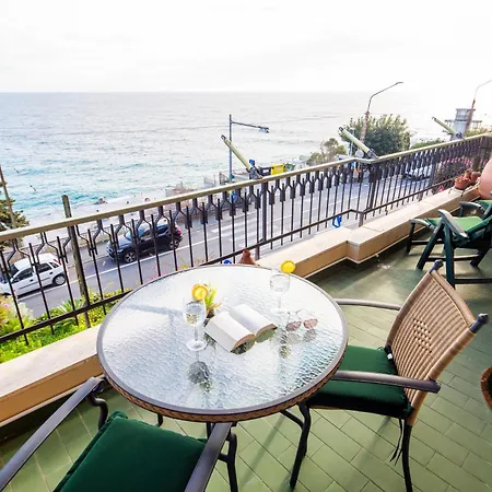 Il Risveglio Sul Mare -terrazza Panoramica * San Remo