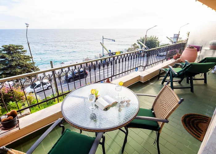 Il Risveglio Sul Mare -terrazza Panoramica * Sanremo